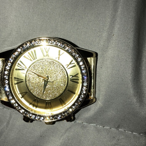 Never wear - Picture 1 of 2